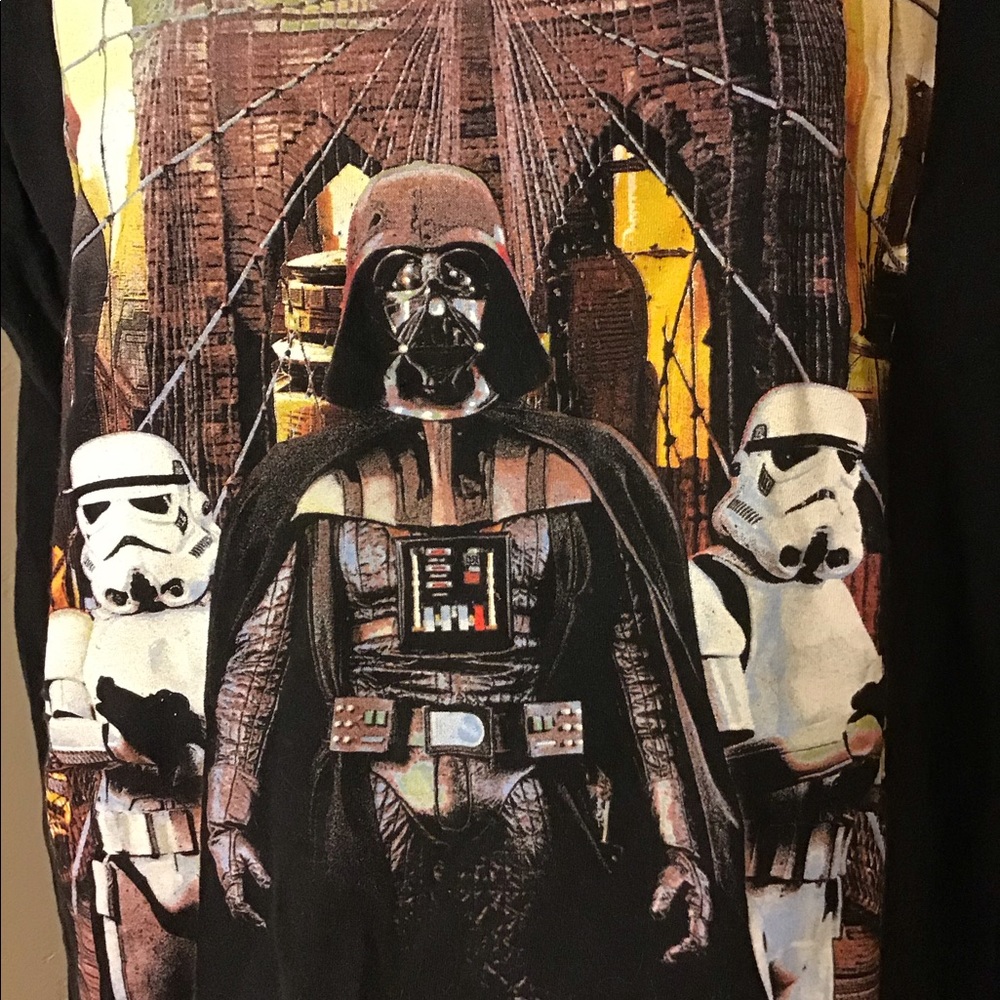 Darth Vader in Brooklyn Men’s T-Shirt - Picture 2 of 3
